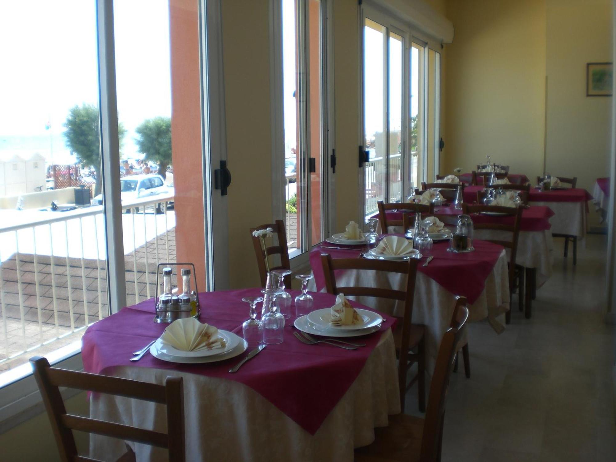 Hotel Florence Marotta Kültér fotó