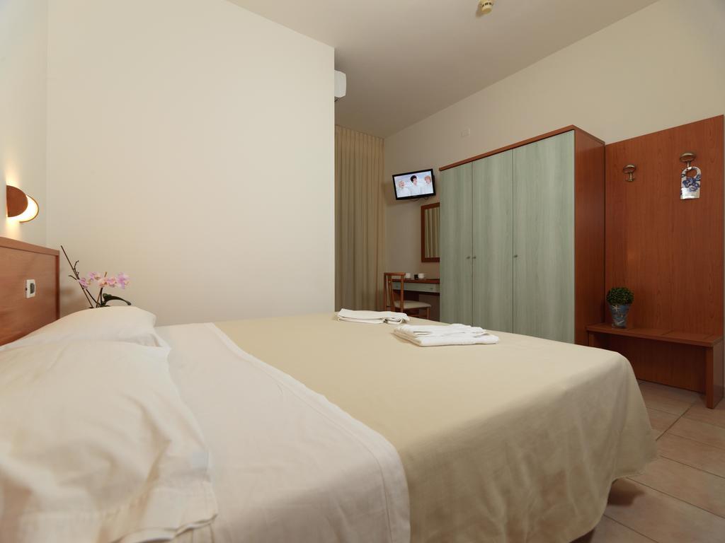 Hotel Florence Marotta Kültér fotó