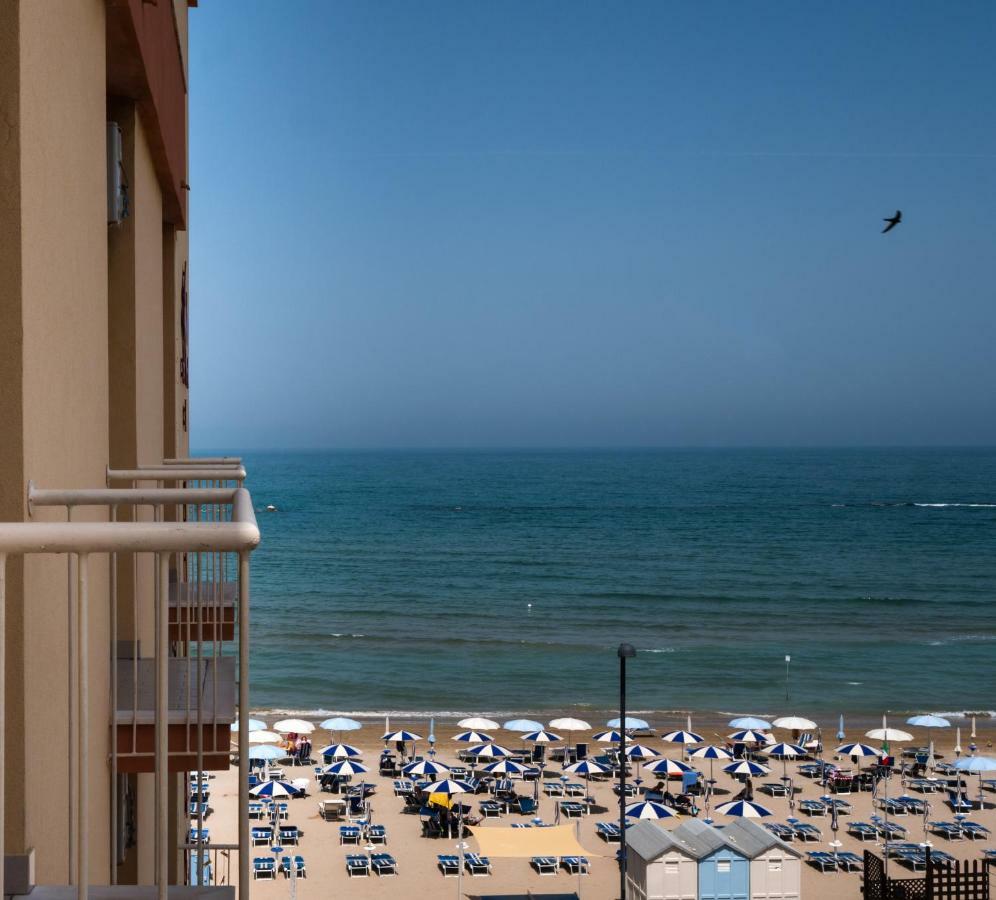 Hotel Florence Marotta Kültér fotó