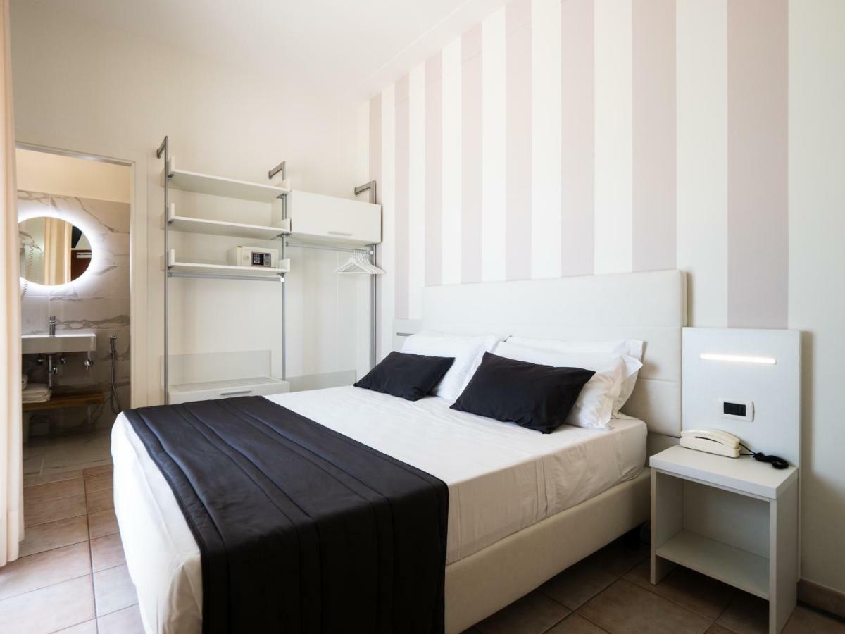 Hotel Florence Marotta Kültér fotó
