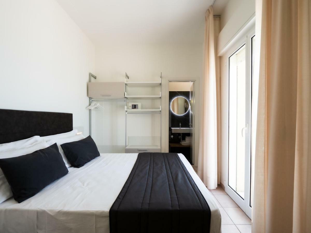 Hotel Florence Marotta Kültér fotó
