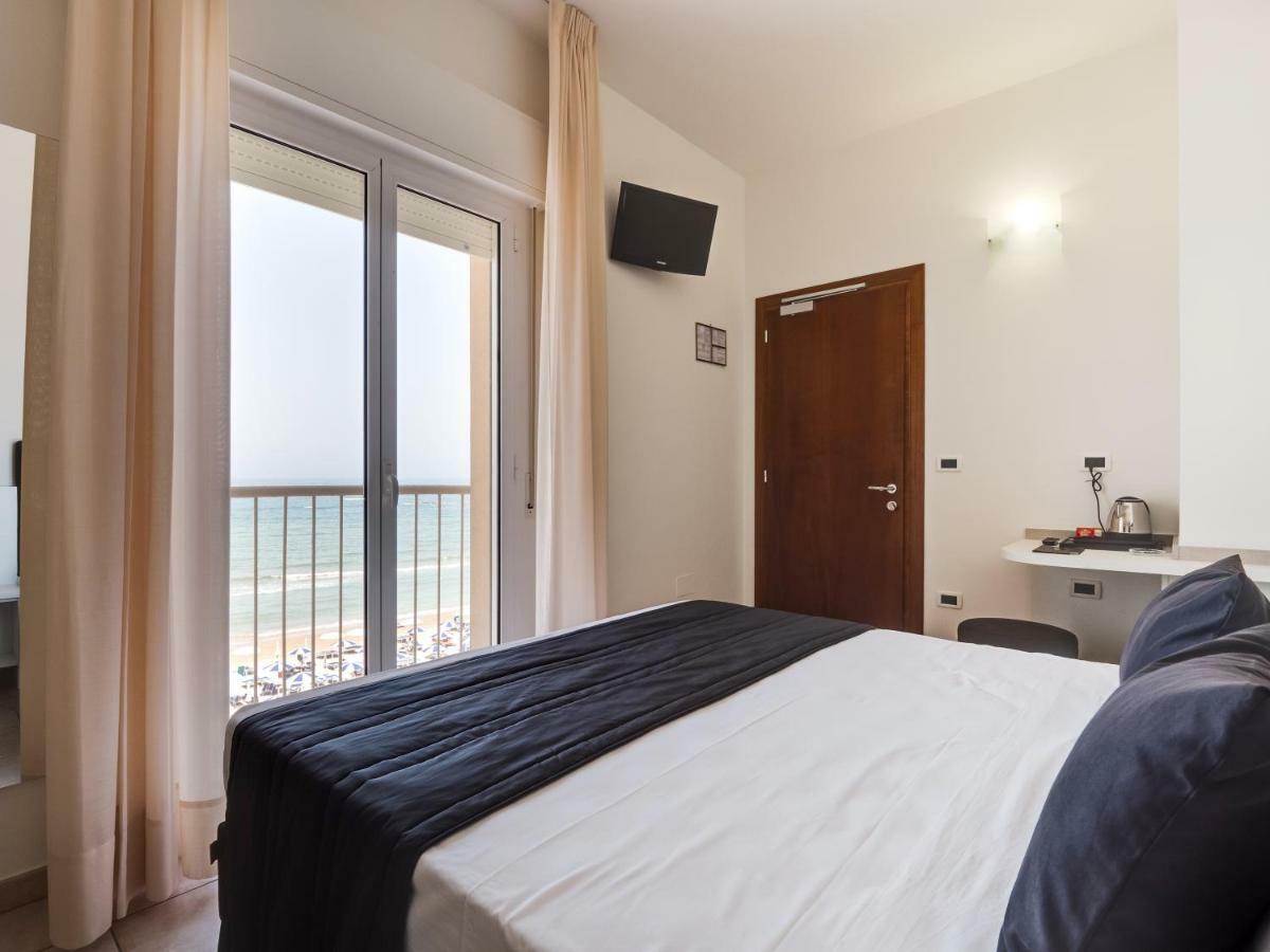 Hotel Florence Marotta Kültér fotó